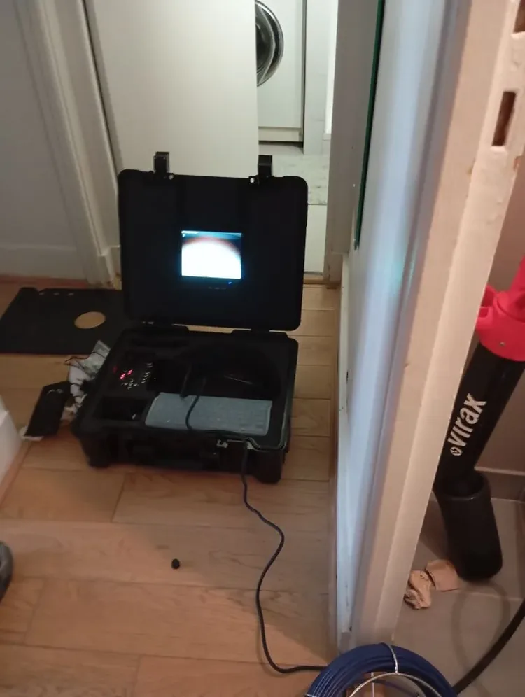 Valise et câble d’une caméra d’inspection